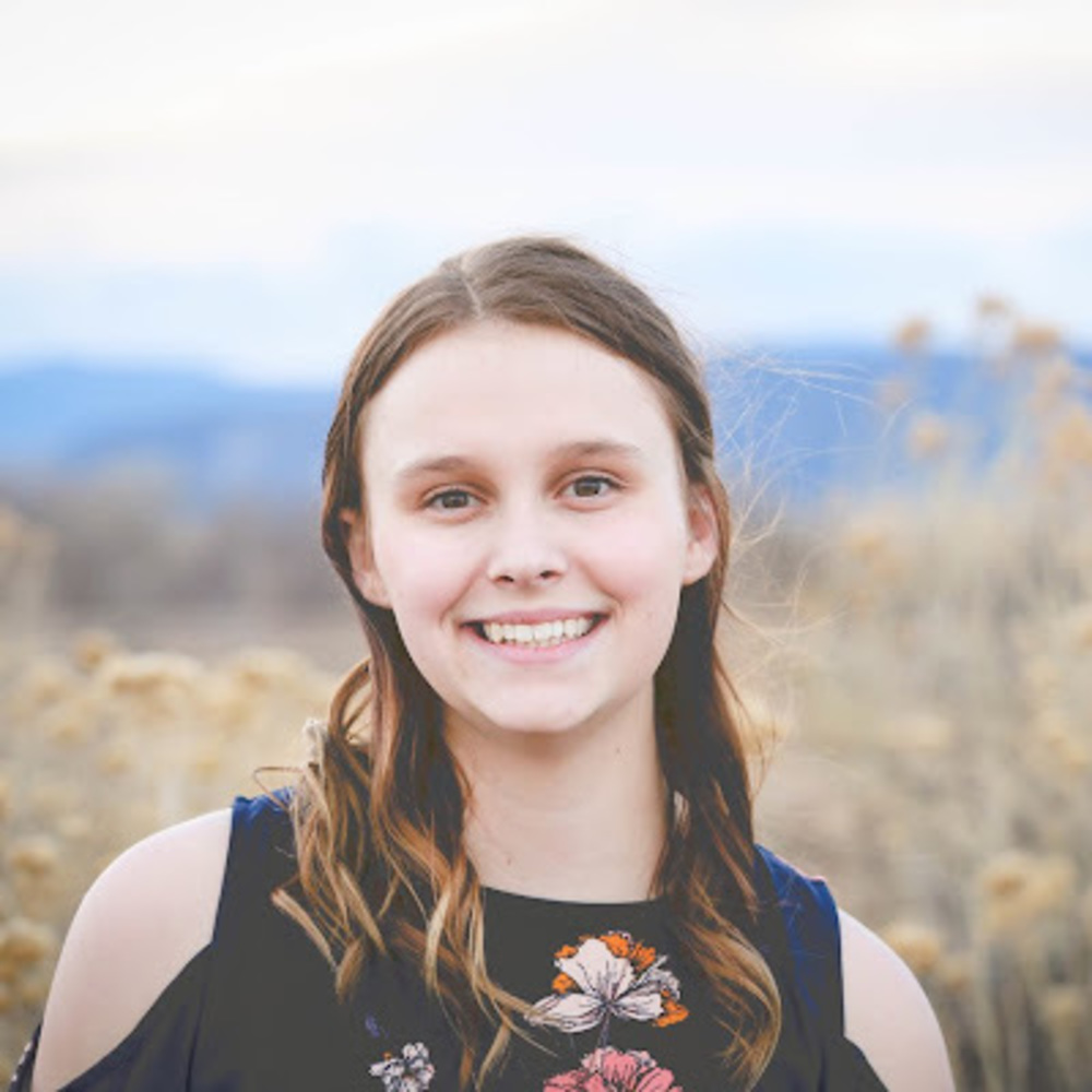Meet your Posher, Makiah